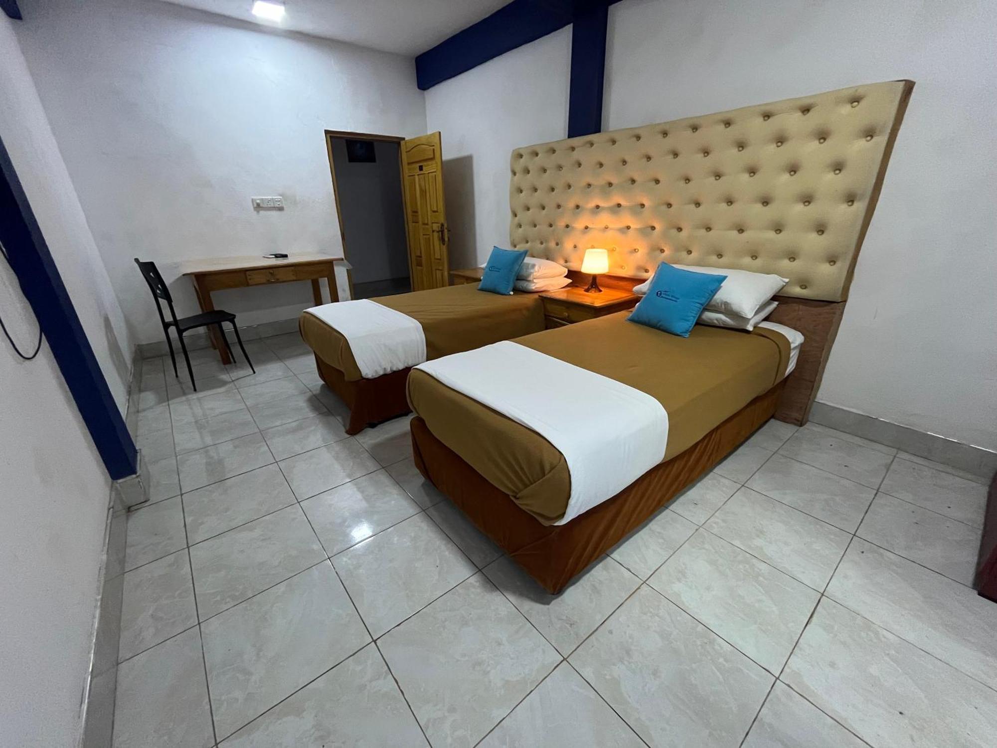 Oasis Wings Hotel Mannar Exterior photo